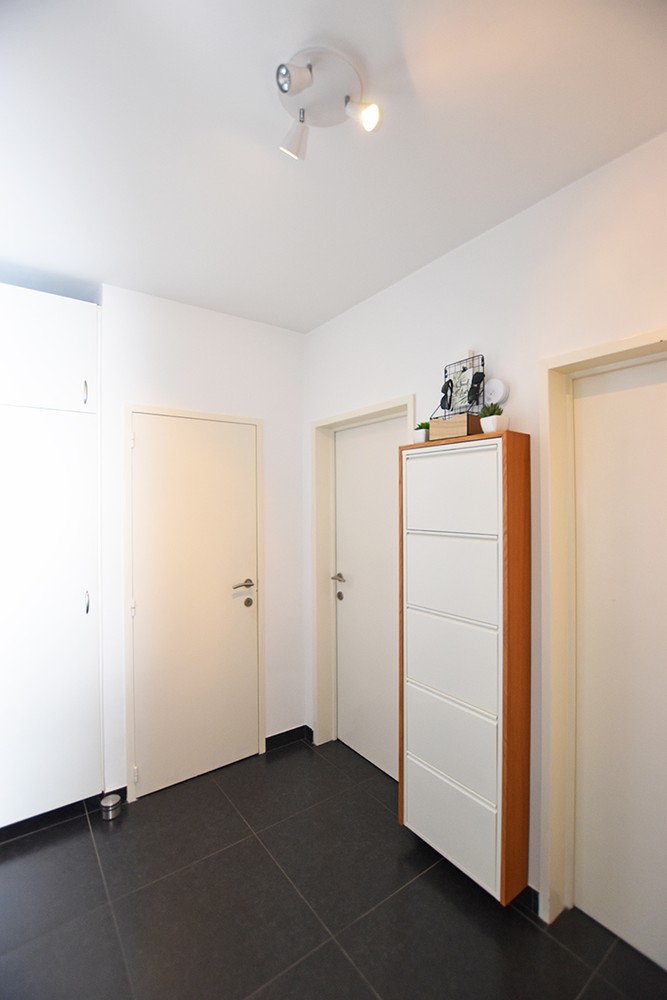 Prachtig, volledig gerenoveerd appartement met twee slaapkamers op rustige locatie te Borsbeek! - foto 4