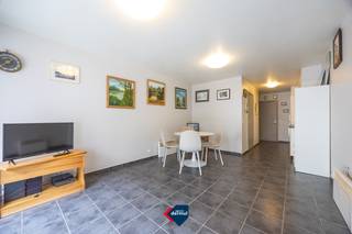 Ontdek deze centraal gelegen studio op de tweede verdieping in de residentie Château Tropezina, ideaal als tweede verblijf, investering of...