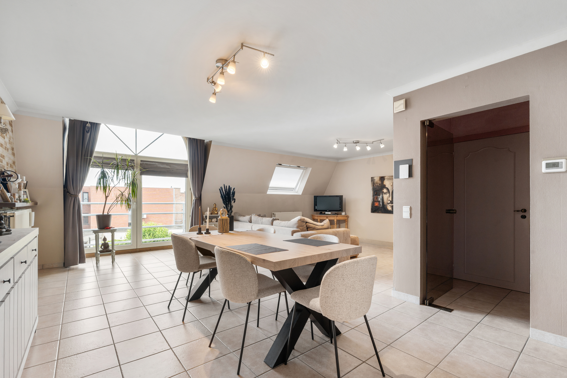 Ruim appartement in het centrum van Zulte te koop - foto 4