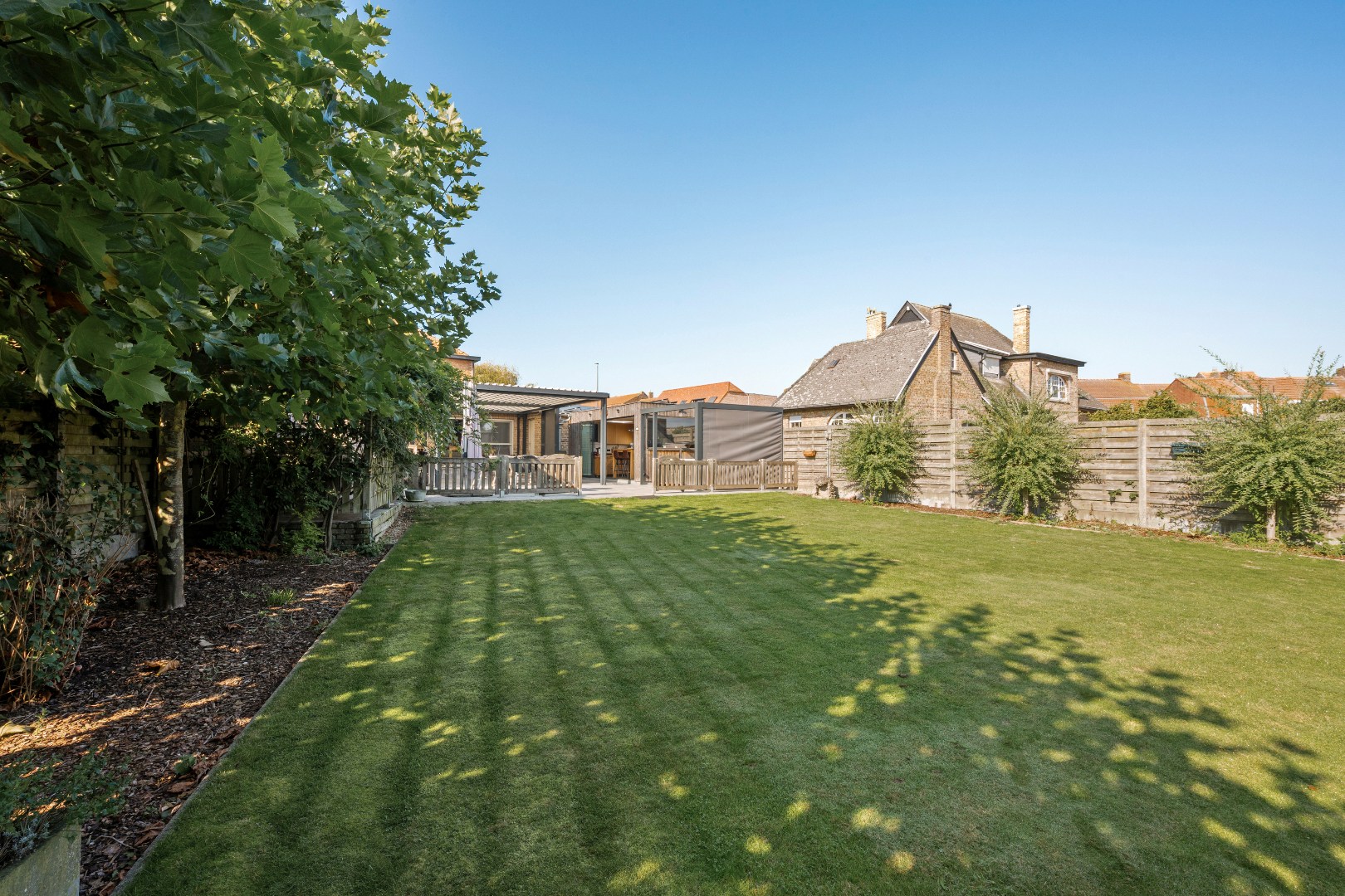 Maison jumelée prête à emménager avec 3 chambres, garage, jardin et salle de jeux à Mesen. - photo 2