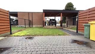 Deze prachtige nieuwbouwwoning is gelegen op een toplocatie: tussen Leuven en Tienen, nabij station van Vertrijk, tussen het groen, vlakbij...