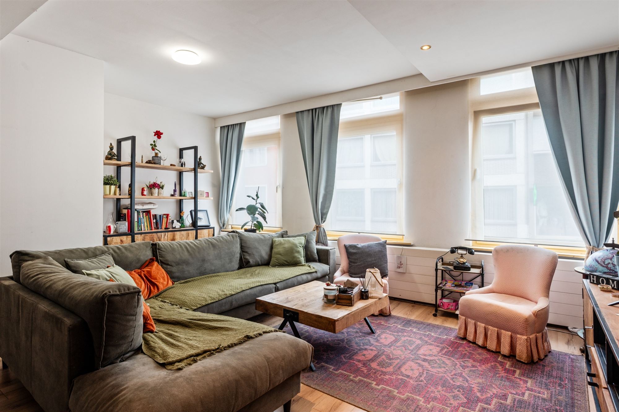 opbrengsteigendom met handelspand en 2 appartemten op top locatie - foto 4