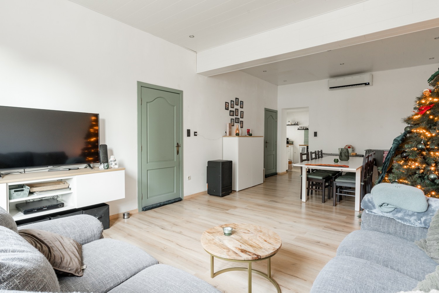 Karaktervolle woning met tal van mogelijkheden in het hart van Neerpelt - foto 5