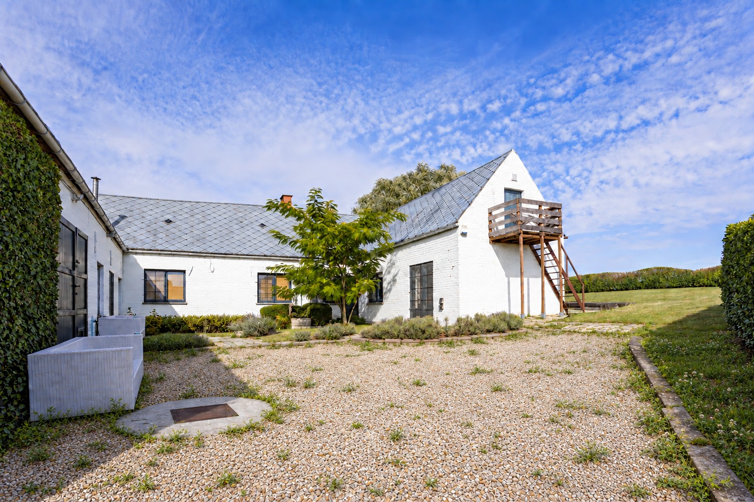 Charmante hoevewoning tussen de velden op 2.039m2 - foto 4