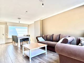 Deze gezellige woning bevindt zich in een rustige, doodlopende straat en biedt alle comfort voor wie op zoek is naar ruimte en rust.Indeling...