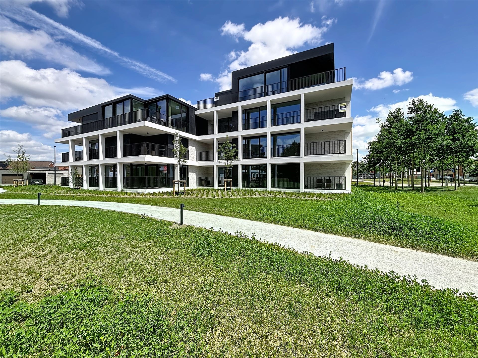 Gelijkvloersappartement - foto 1