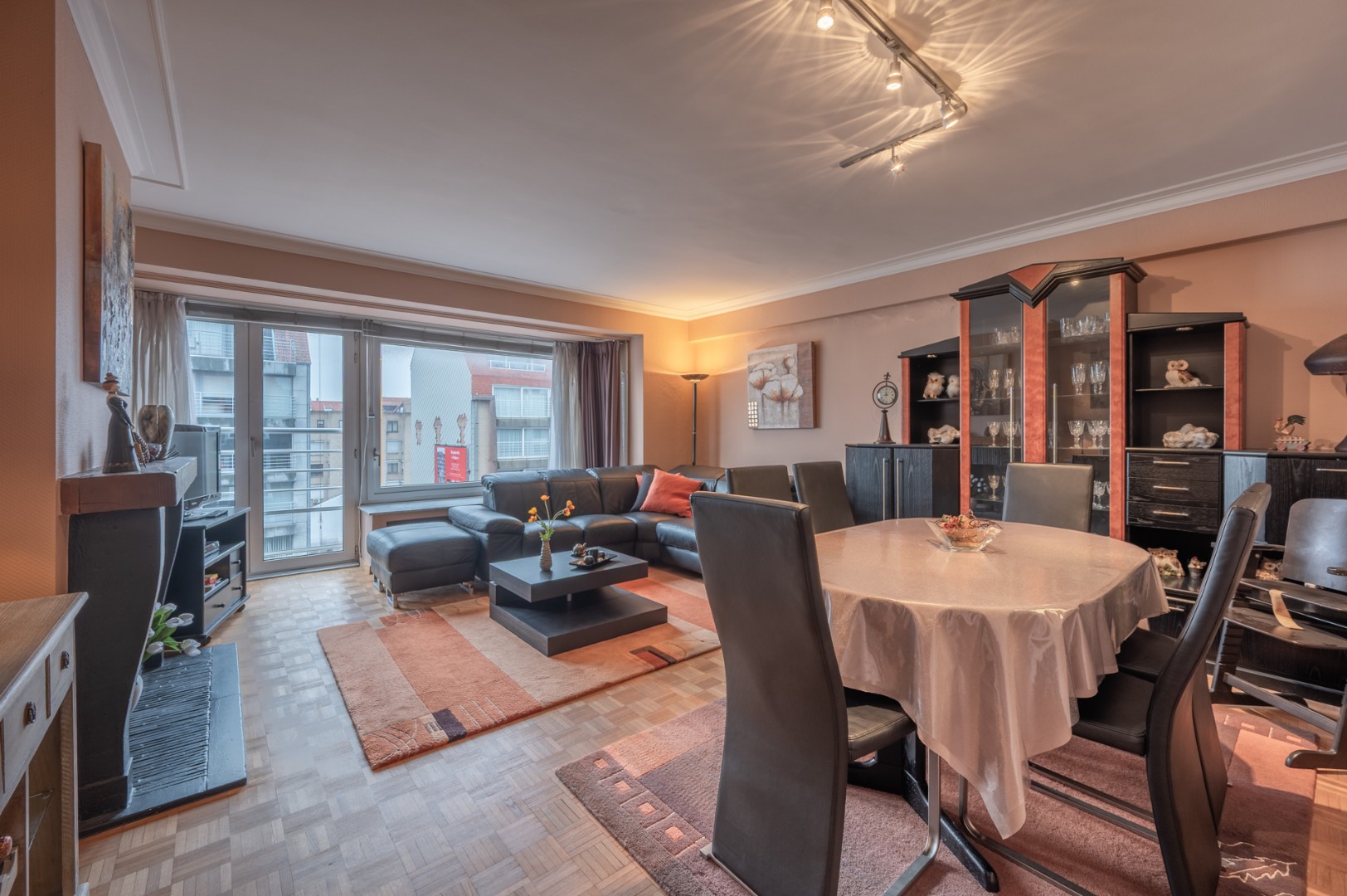 Op te frissen appartement met centrale ligging op Lippenslaan - photo 2