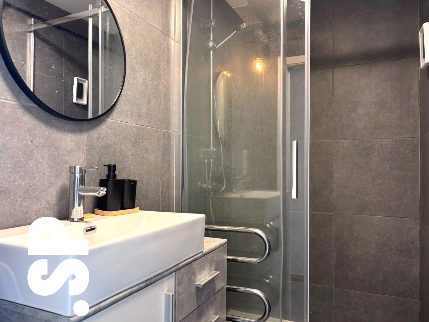 Knus duplex-appartement met ruim terras nabij het centrum van Geel. - foto 5