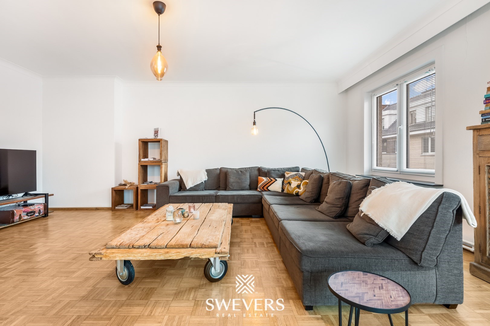 Modern appartement in hartje Hasselt met drie slaapkamers - foto 3