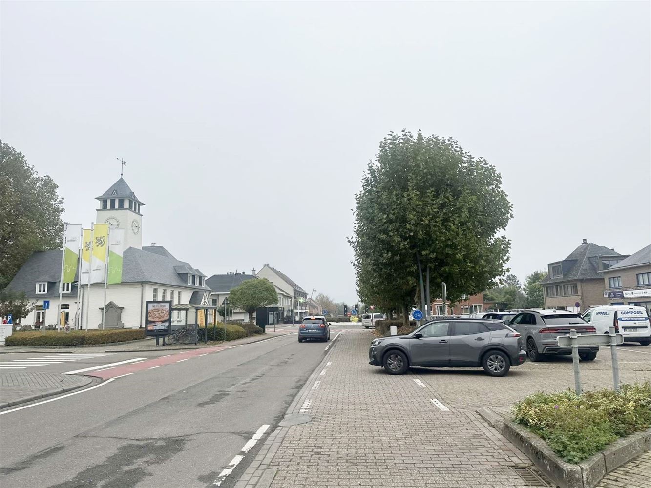 COMPLEET VERNIEUWD EN INSTAPKLAAR COMMERCIEEL GELIJKVLOERS - foto 4