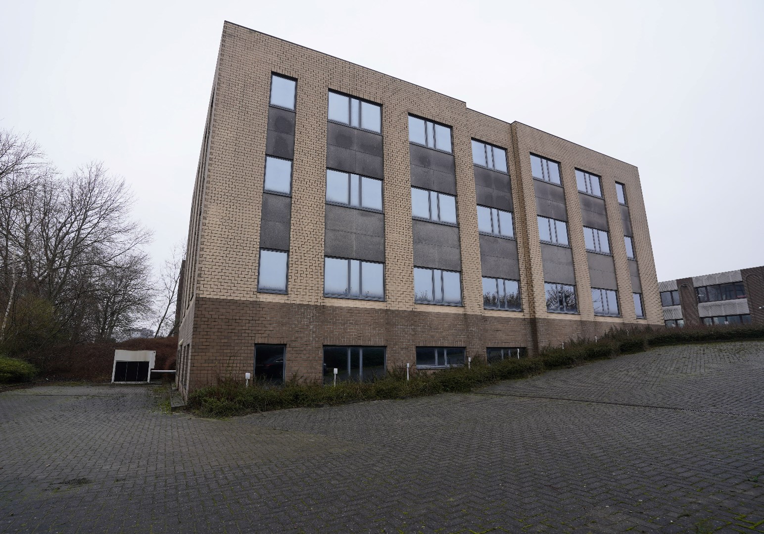in mooi gebouw : 1e verdieping 489 m² incl 4 parkings - foto 5