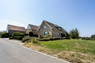 House for sale in Asse
