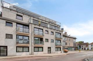 - Emplacement idéal à Roulers: Vijfwegenstraat 41- Appartement prêt à emménager au troisième étage de la résidence Milla- Ascenseur disponible-...