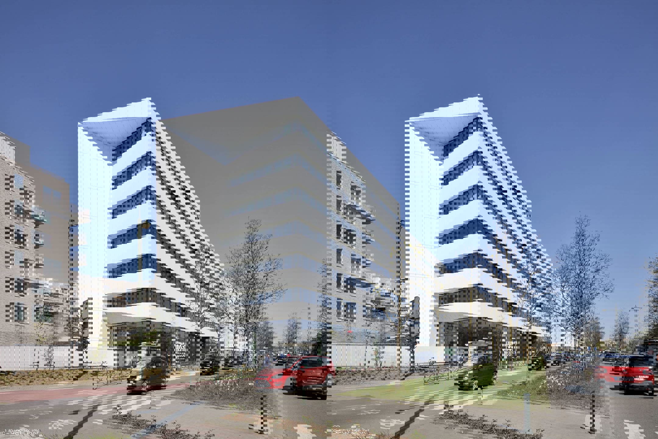 Prestigieuze nieuwbouwkantoren in een nieuwe wijk in Anderlecht. - foto 2