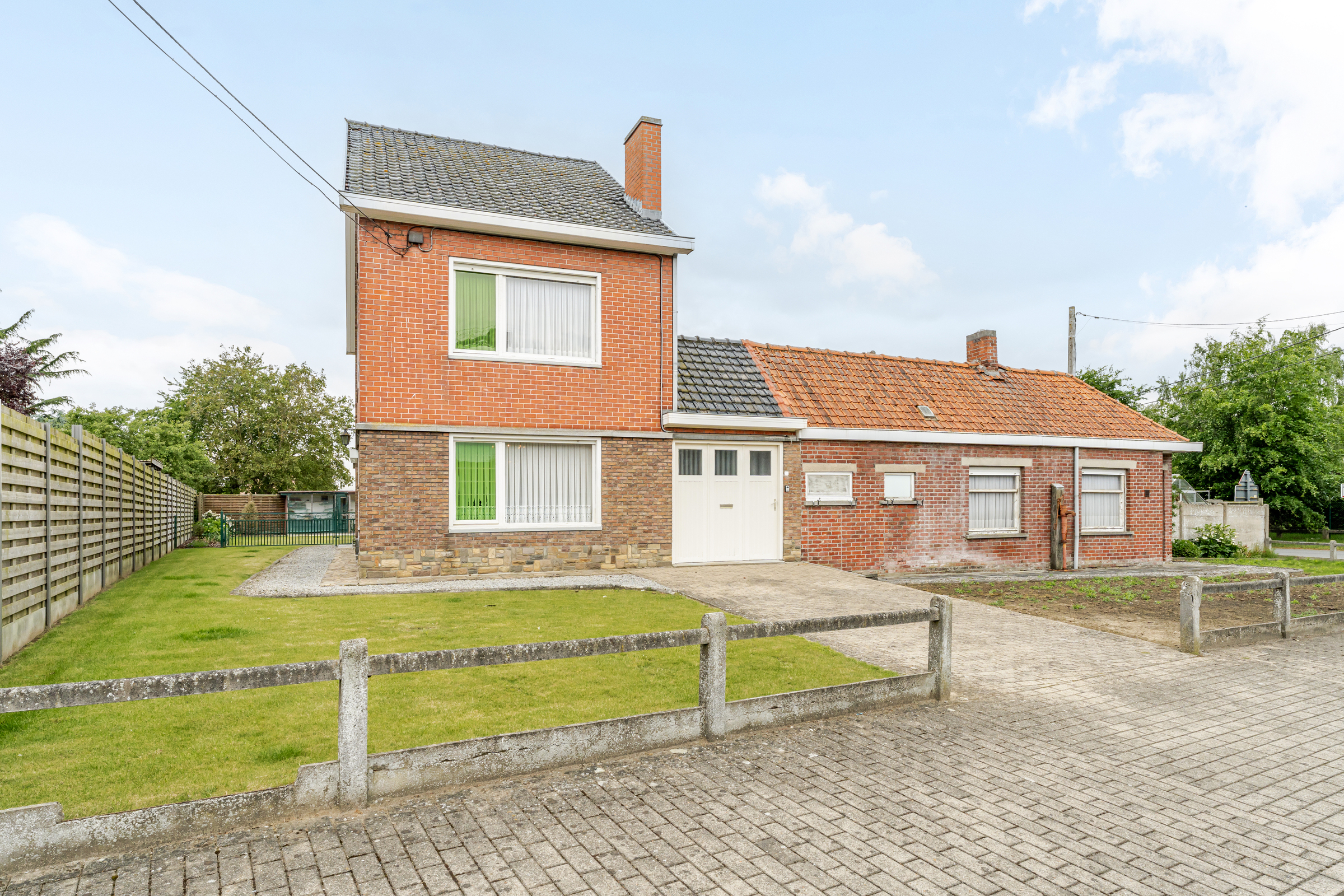 Maison à vendre à Sint-Baafs-Vijve avec 3 chambres - photo 1