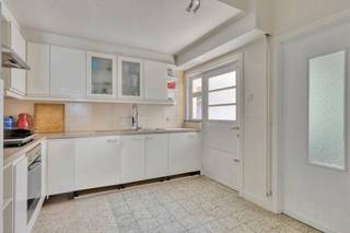 Vous êtes à la recherche d’une maison prête à emménager, spacieuse et située dans un environnement verdoyant et calme, sans faire de compromis...