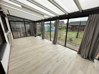 Gezellige gezinswoning met tuin en garage in hartje Tessenderlo-HamBent u op zoek naar een instapklare woning op een centrale locatie? Dan is deze...