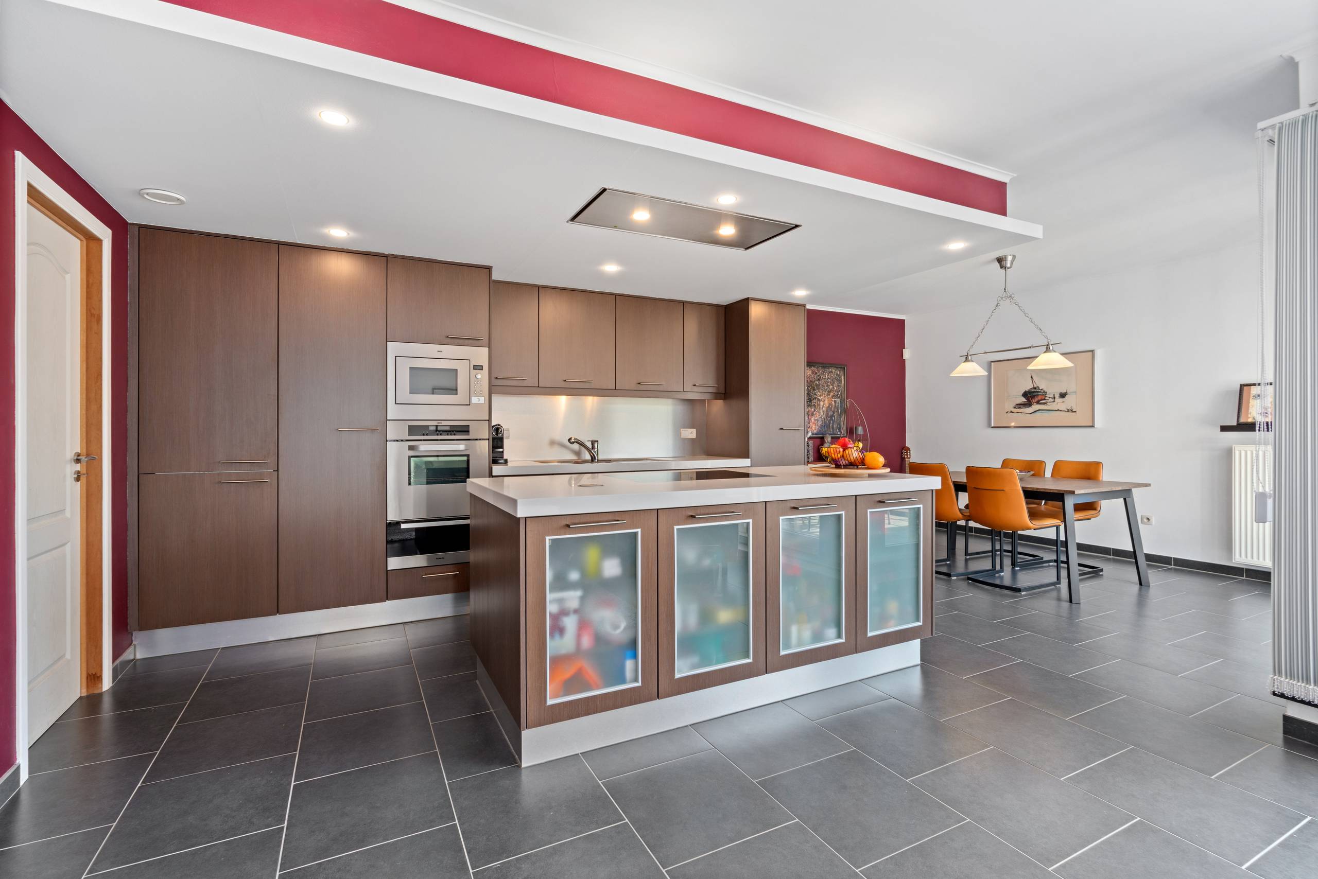 Ruim appartement met 2 terrassen en dubbele garage - foto 4