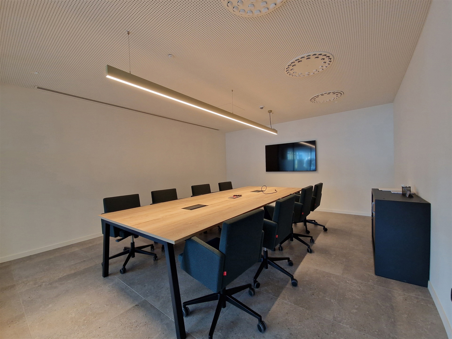 Prachtig gerenoveerd kantoorgebouw 465m²  op zichtlocatie - foto 4