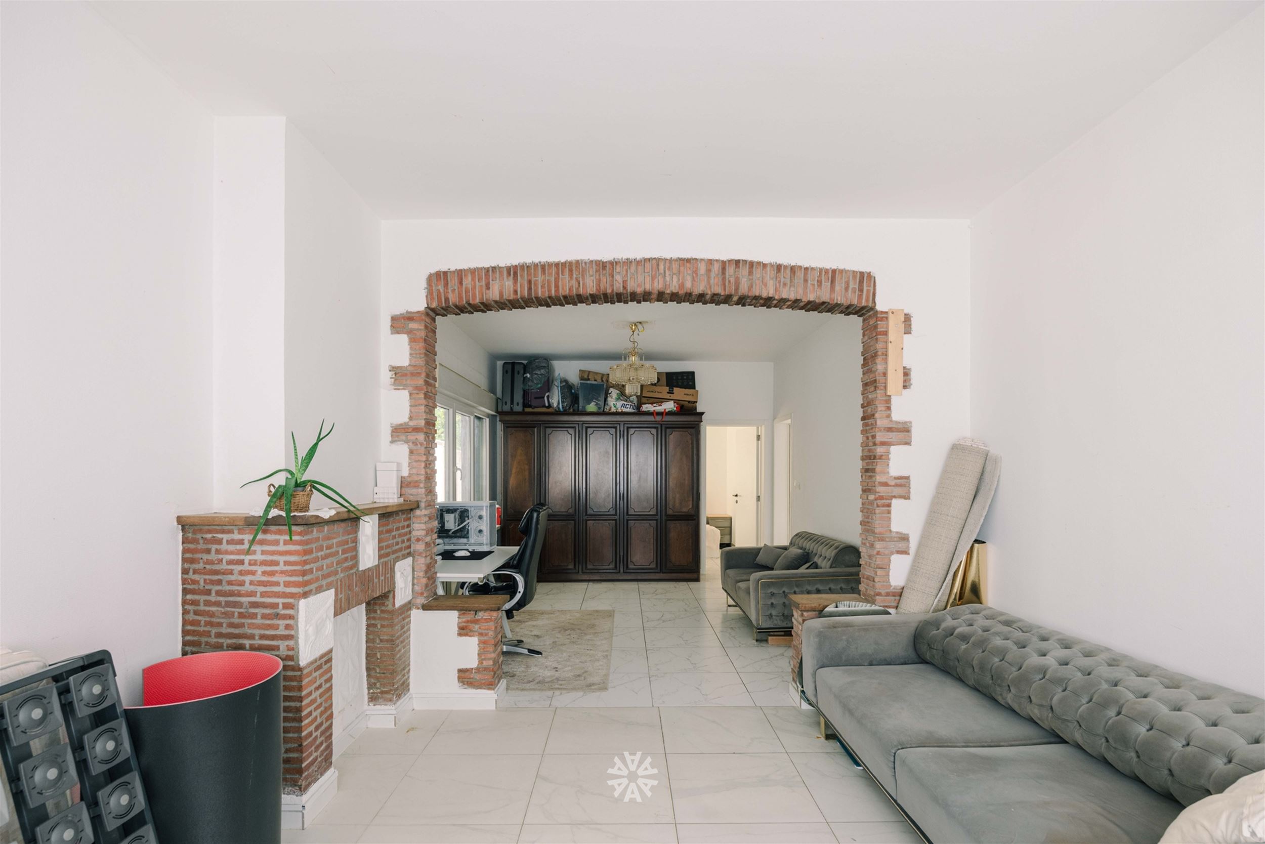 Opbrengsteigendom met drie appartementen en zeven garages in Gent - foto 4