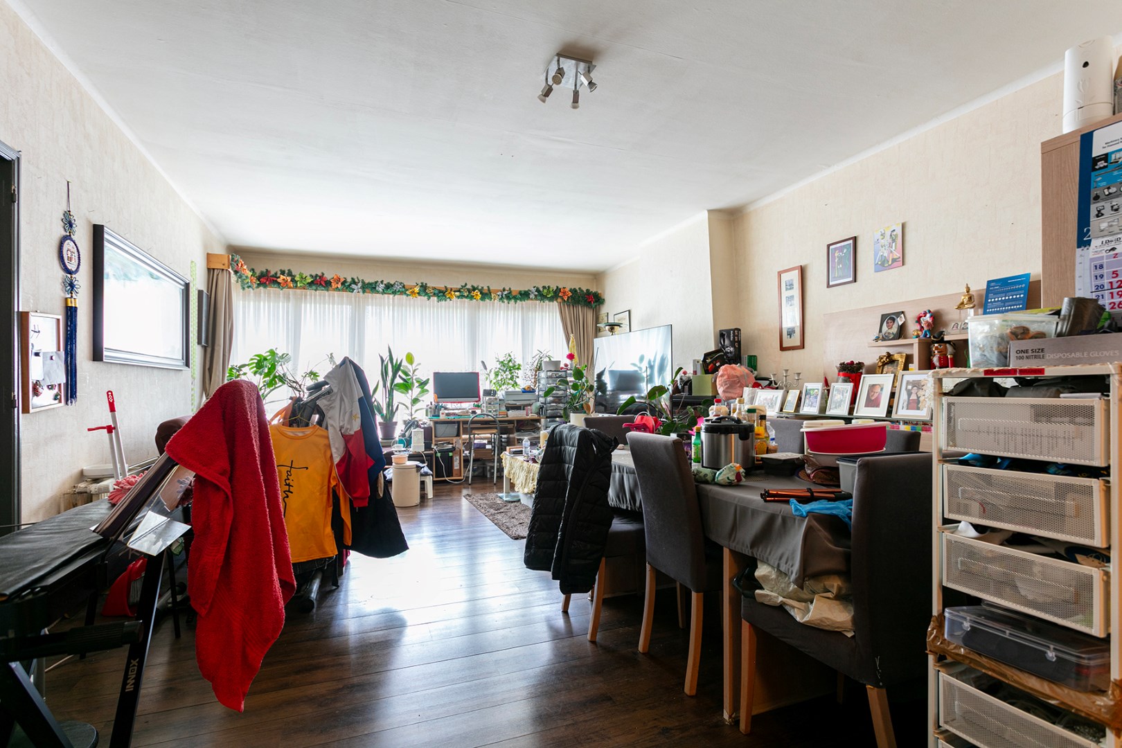 Te renoveren 2-slaapkamer appartement (107m²) met twee terrassen! - foto 1