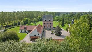 Het Waterkasteel van Binderveld is een uniek eigendom met vele mogelijkheden.Het eigendom omvat een compact kasteel (ca. 600 m² bewoonbaar) welke...