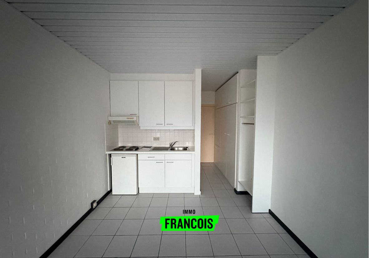 Knusse studio te huur vlak bij invalswegen en openbaar vervoer te Bredene! - foto 1