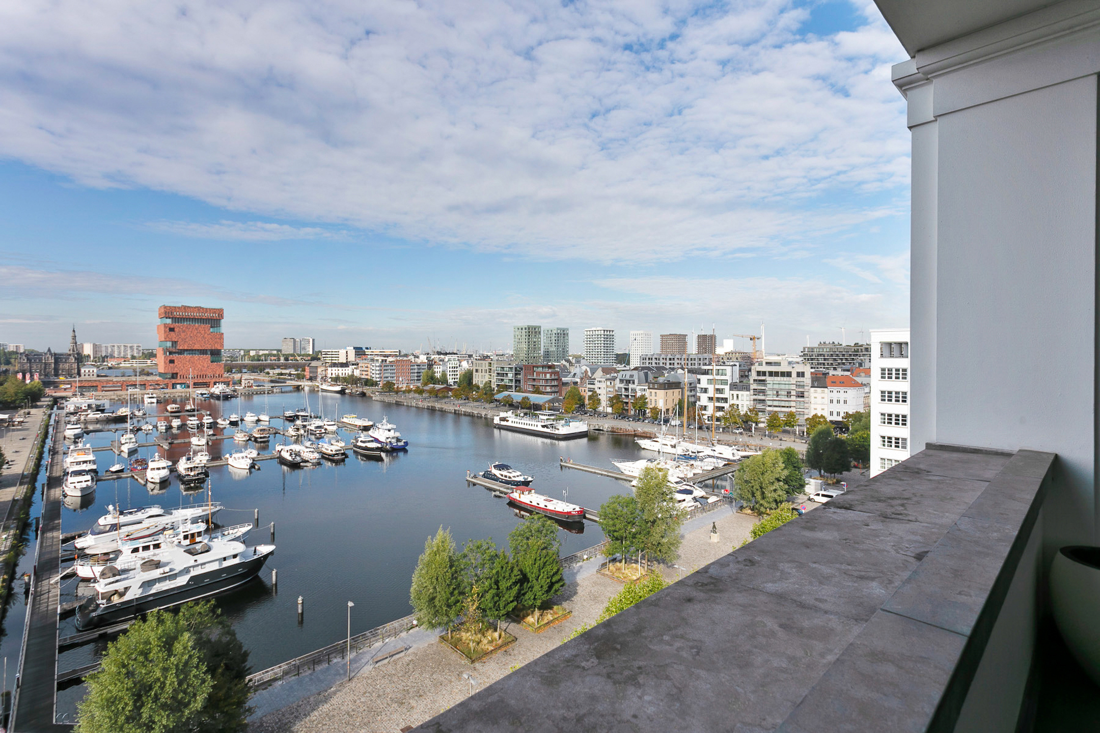 Appartement à vendre à Anvers avec 4 chambres - photo 2