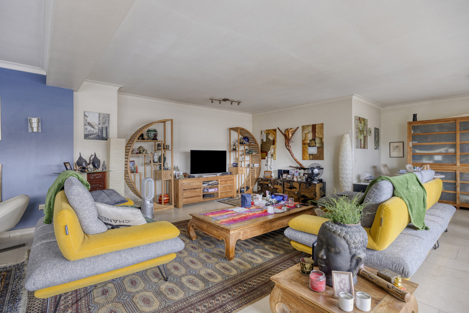 Ruim 3-slaapkamerappartement met garage  - foto 5