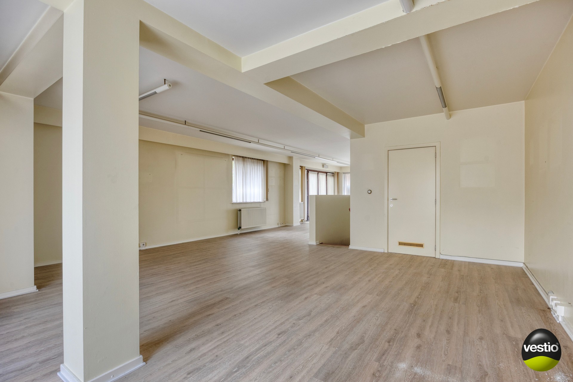 Kantoorruimte van privatieve kelder - 100 m² - foto 5