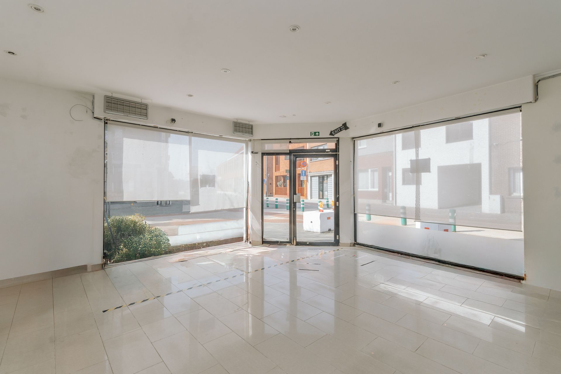 Uitstekend gelegen commercieel pand te Schoten - foto 4