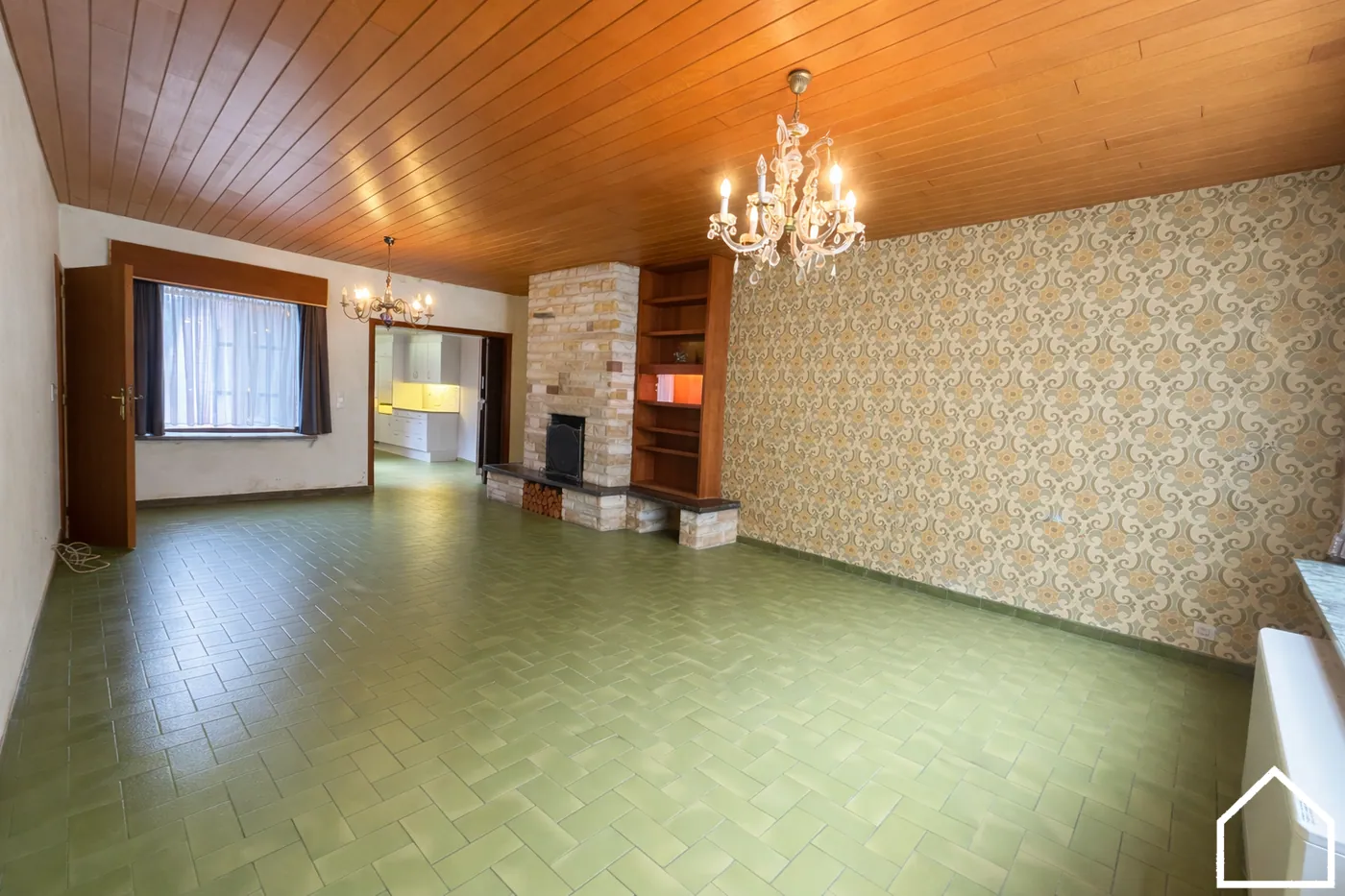 Leuke stadswoning met zonnige zuidgerichte tuin in hartje Ieper. Opp: 258m². - foto 4