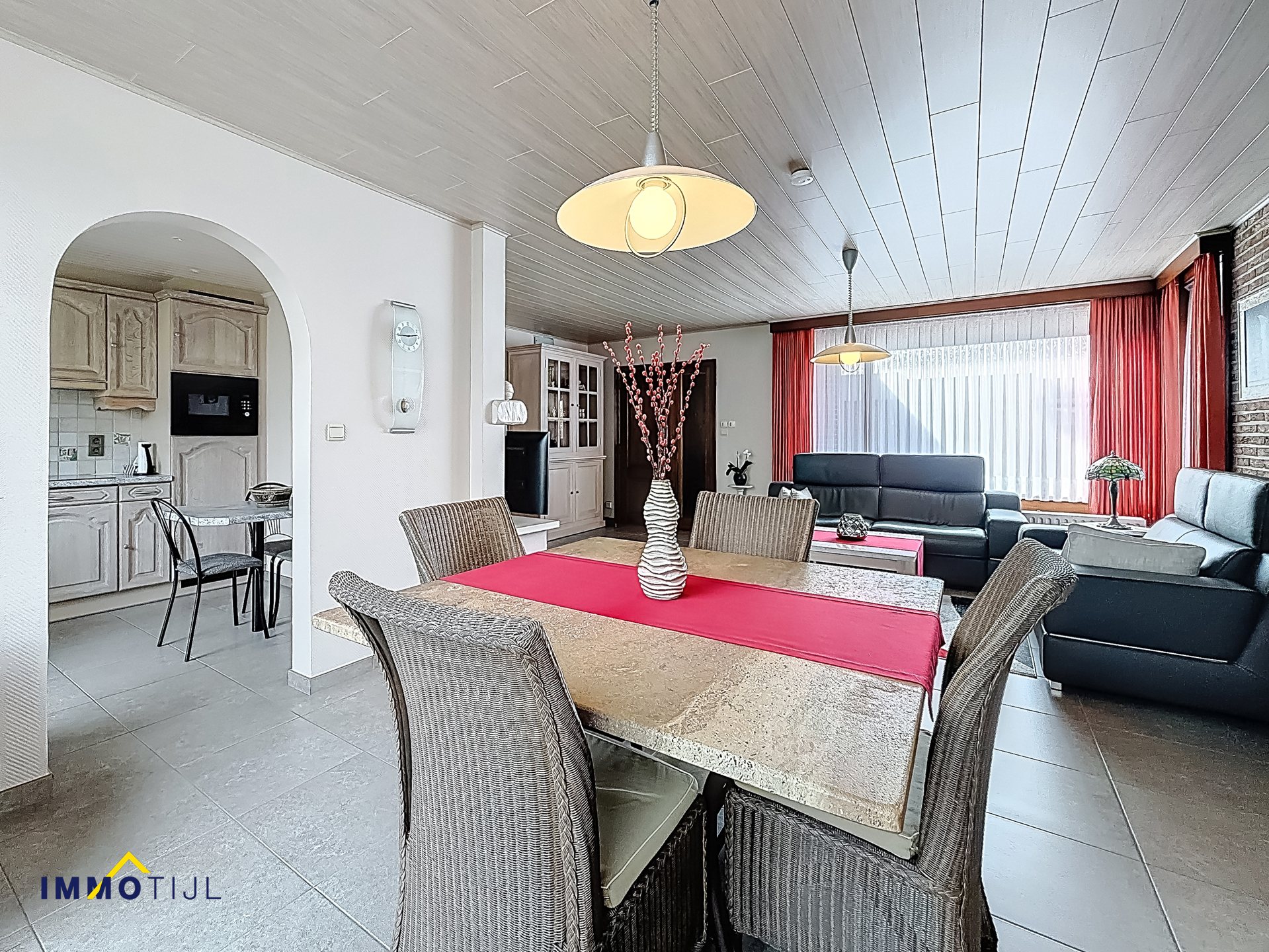 Prachtige bungalow met tuin en garage in rustige wijk! - foto 3