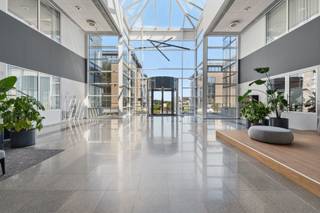<p><span>The </span><strong><span>first floor features fitted-out and fully renovated office spaces</span></strong><span>, equipped with </span><strong><span>new technical installations installed in 2025</span></strong><span>, providing a modern and functional working environment. Archive space is also available.</span></p>
<p><strong><span>Convenient parking facilities:</span></strong><span> indoor parking spaces (€1,100 per space) and outdoor parking spaces (€800 per space).</span></p>
<p><strong><span>Energy performance certificate: EPC C.</span></strong></p>
<p><span>Located in a pleasant environment, the building benefits from immediate access to the Brussels ring road and is close to shops and various services. Public transport connections are excellent, with De Lijn bus services and Groot-Bijgaarden railway station just a few minutes away. The property also offers quick and easy access to Brussels and the surrounding areas.</span></p>