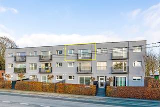 Dit appartement ligt dicht bij de “De vallei van de Serskampse Beek” en geniet dus van dit prachtige beschermd natuurgebied in de omgeving. Toch...