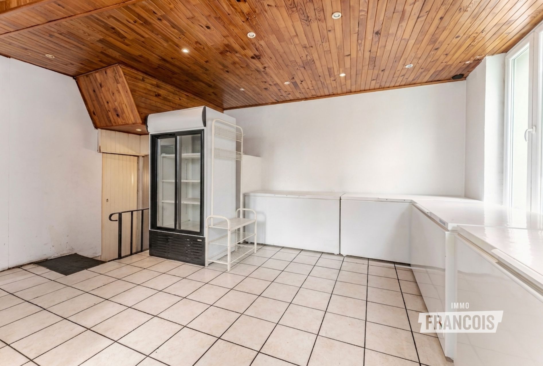 Veelzijdig handelshuis op absolute toplocatie vlakbij de Grote Markt van Blankenberge - foto 5