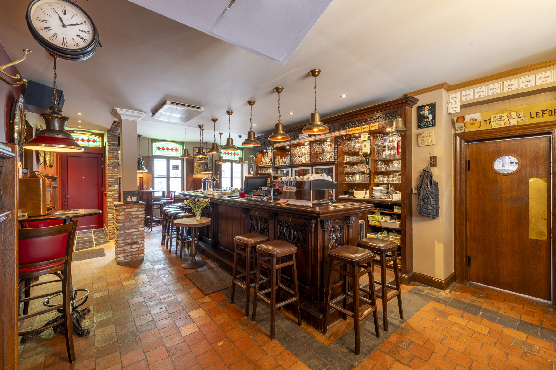 Unieke kans: Handelspand met woonst te koop! - foto 2