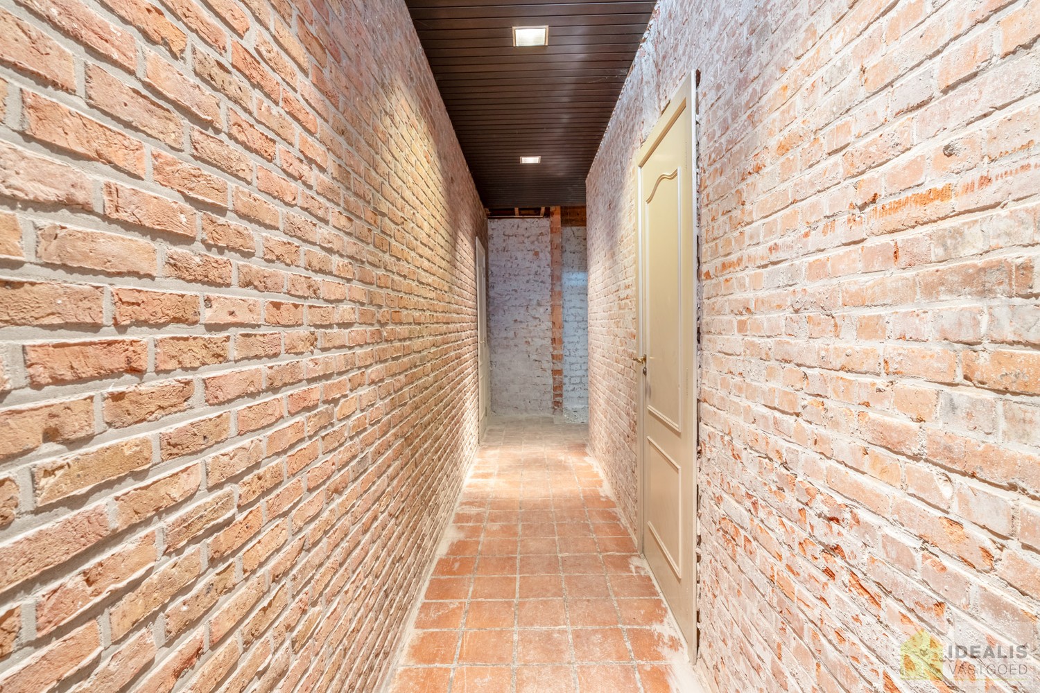 Commercial à vendre à Neerpelt avec 5 chambres - photo 3