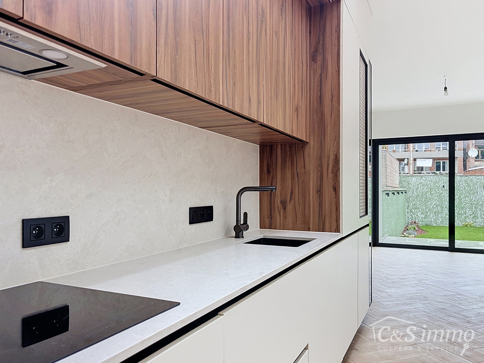 Luxe gerenoveerd gelijkvloers appartement met royale tuin - foto 4