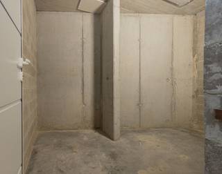 BURST - Op zoek naar extra opslagruimte in een veilige en droge omgeving? Deze ondergrondse kelder is de ideale oplossing voor wie ruimte...