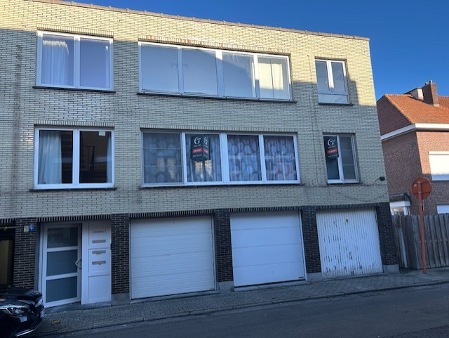 Aangenaam, lichtrijk appartement met garage en tuintje op wandelafstand van centrum. - foto 1