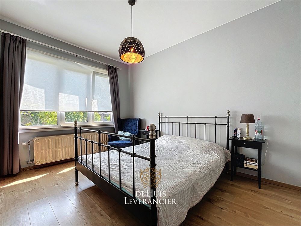 Prachtige, gerenoveerde woning met tuin en garage op toplocatie te koop in Mortsel! - foto 5