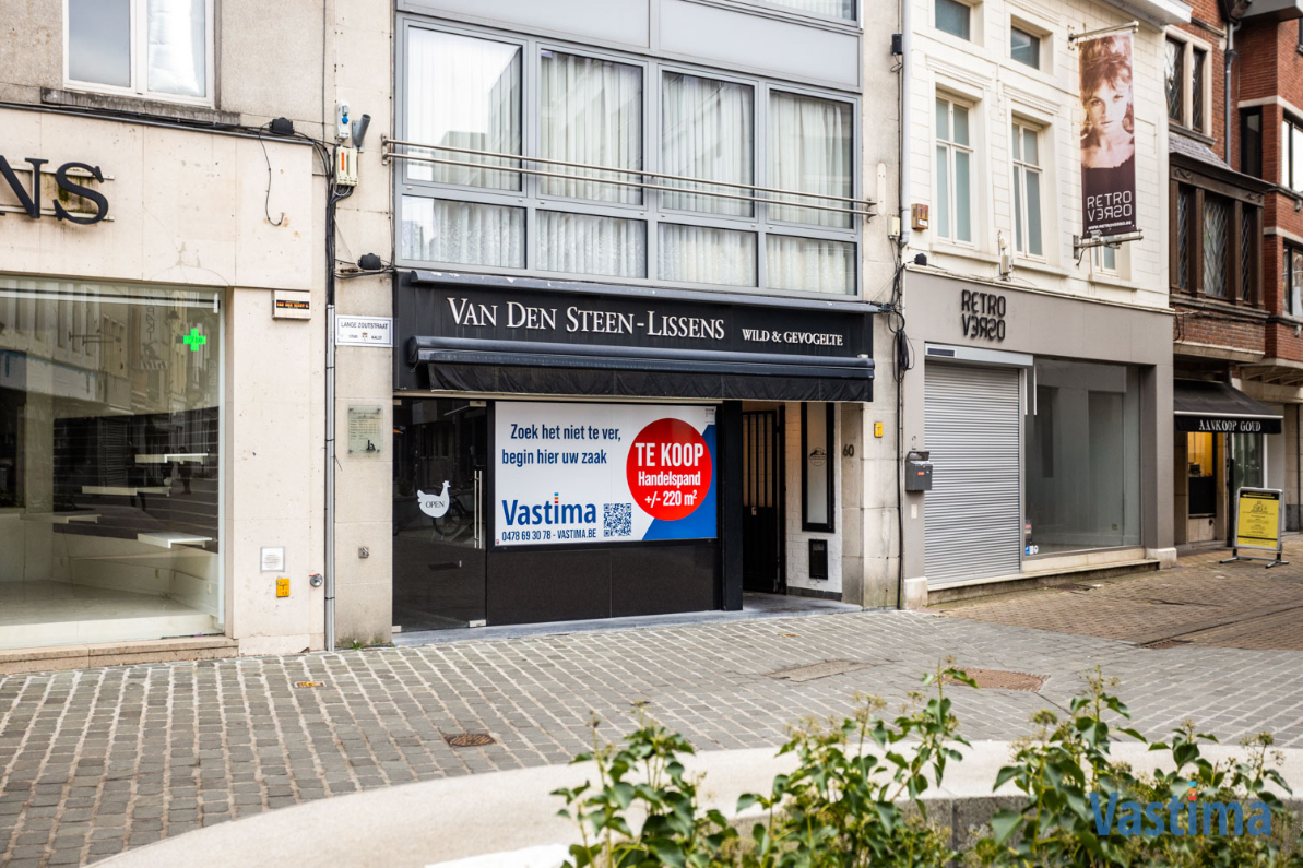 Handelszaak met ruime werk- en opslagplaats in Aalsterse winkelstraat - foto 3