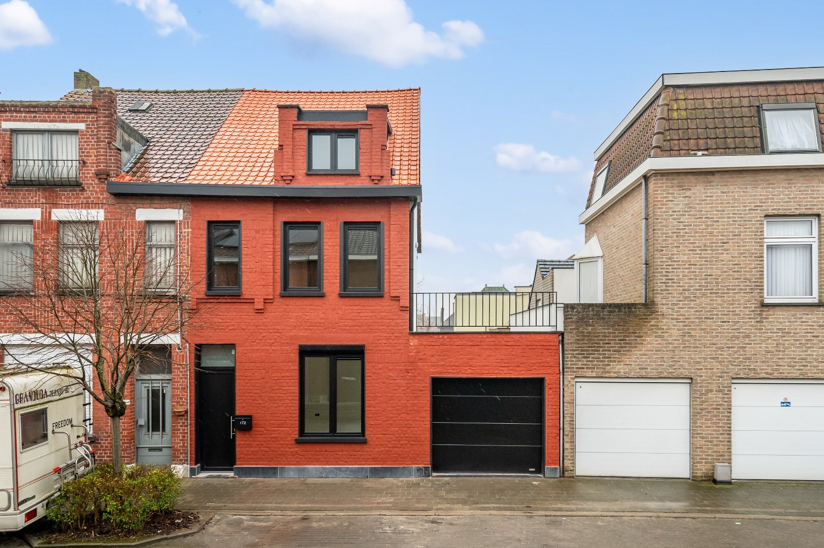 Instapklare en centraal gelegen rijwoning in Kortrijk - foto 1