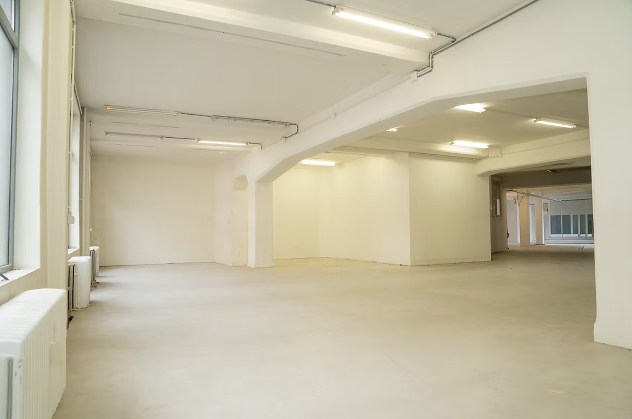 Kantoor van 470 m² met showroom te huur – Brussel - foto 5