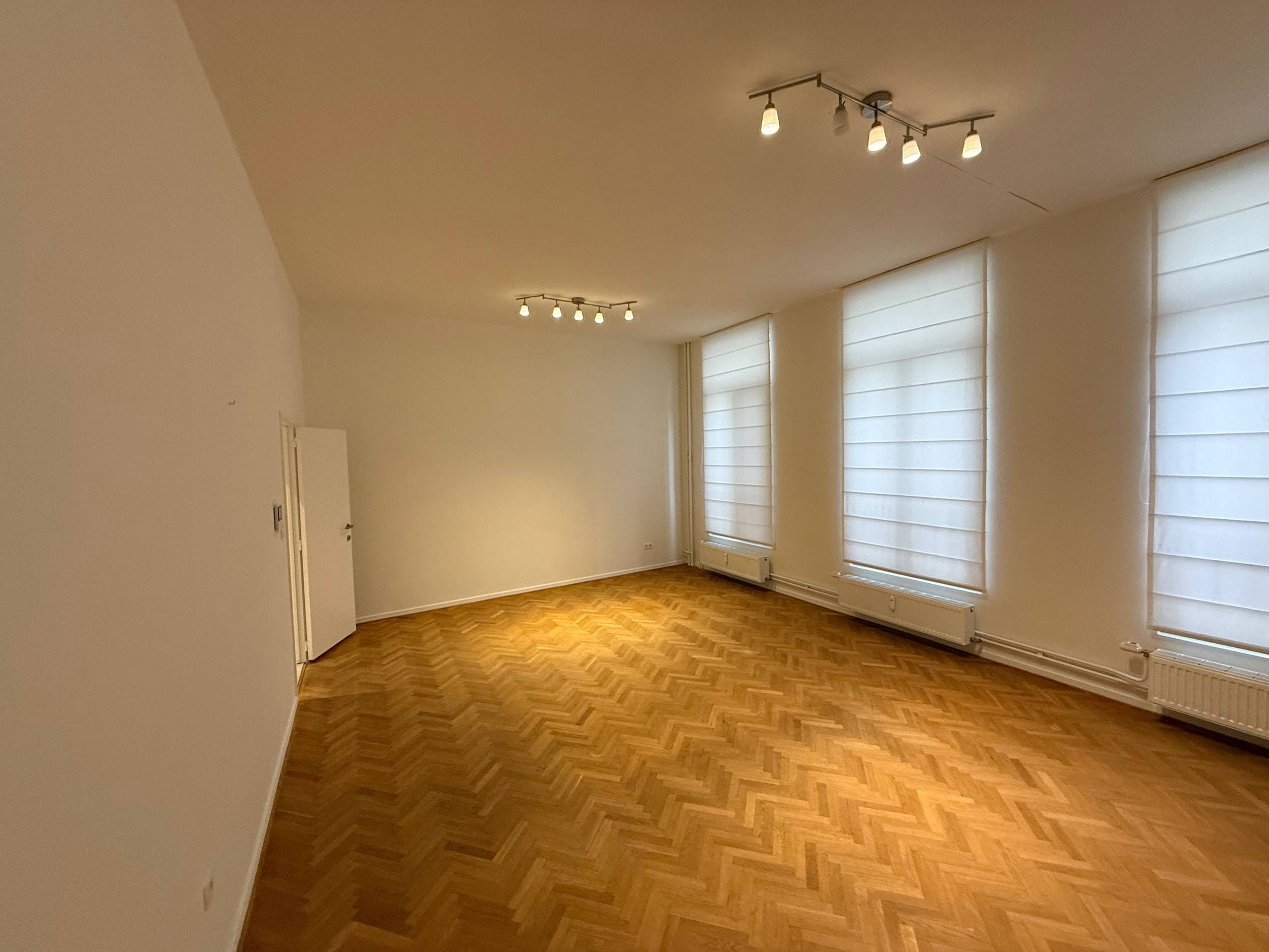 Appartement te huur in Antwerpen met 2 slaapkamers - foto 2