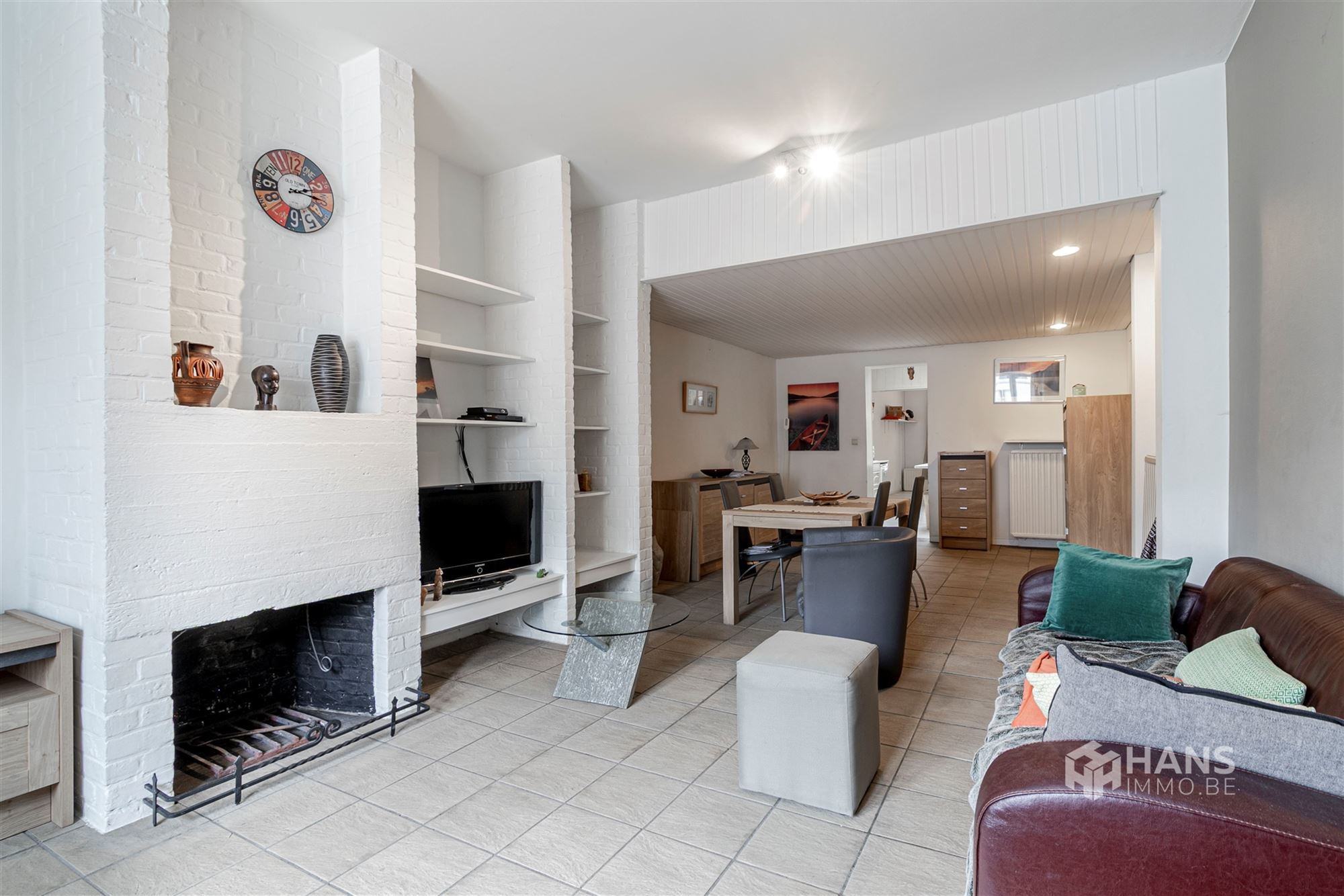 Ruim gelijkvloersappartement (113 m²) met 2 slaapkamers, garage en tuin (210 m²) in Merksem. - foto 5