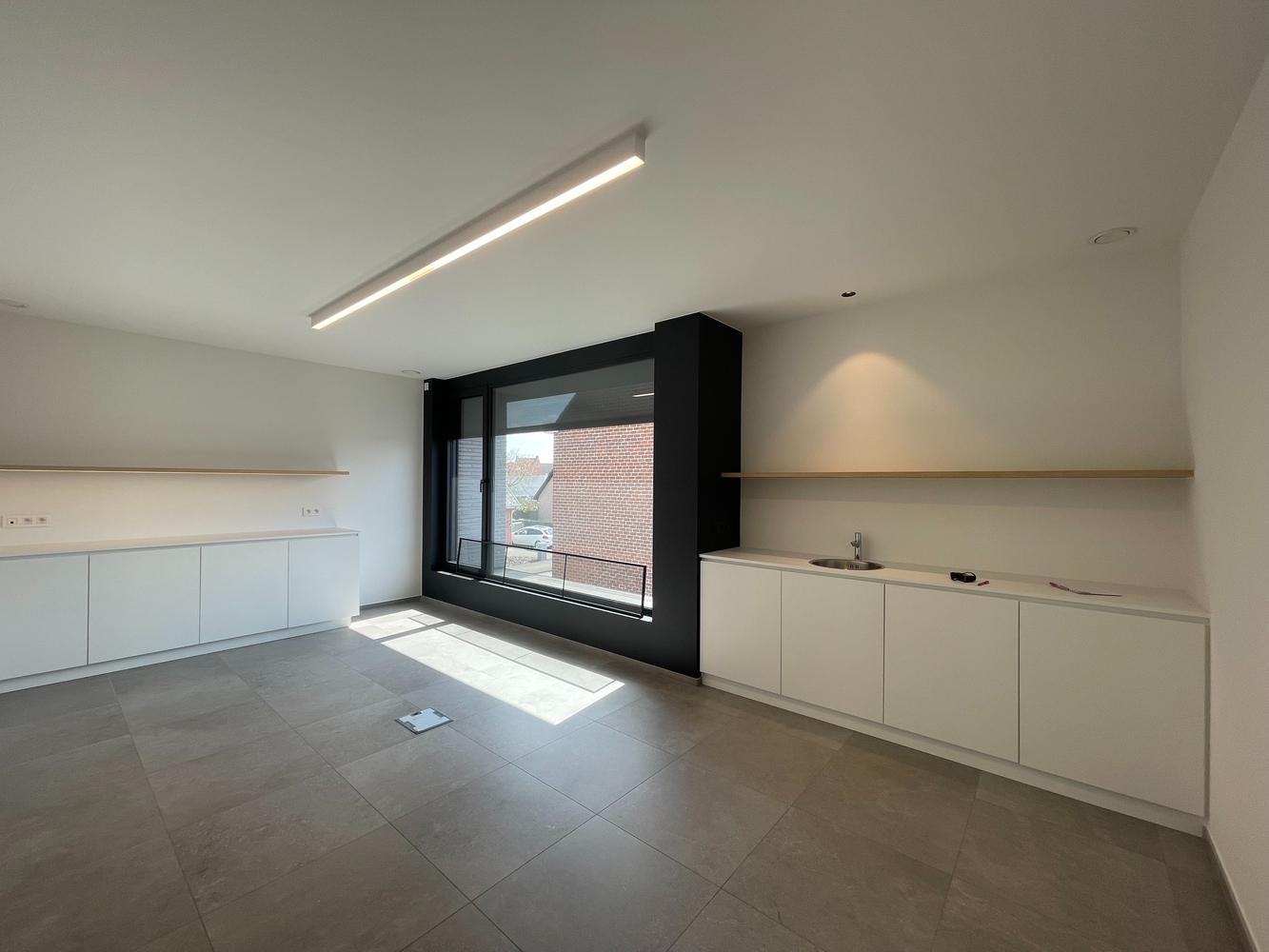 Commercial for rent in Meulebeke - photo 2