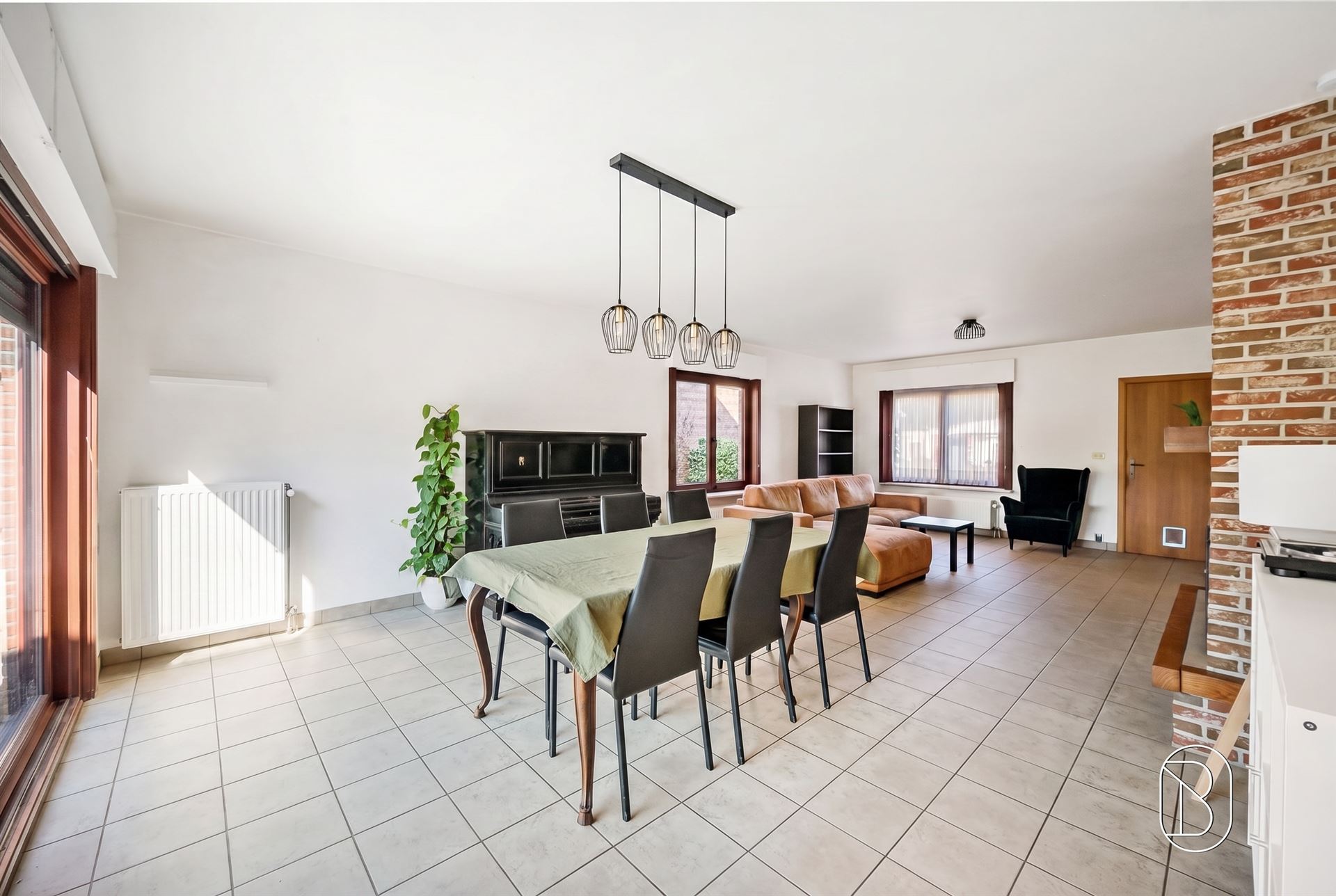 Instapklare woning met grote aangename tuin.  - foto 4