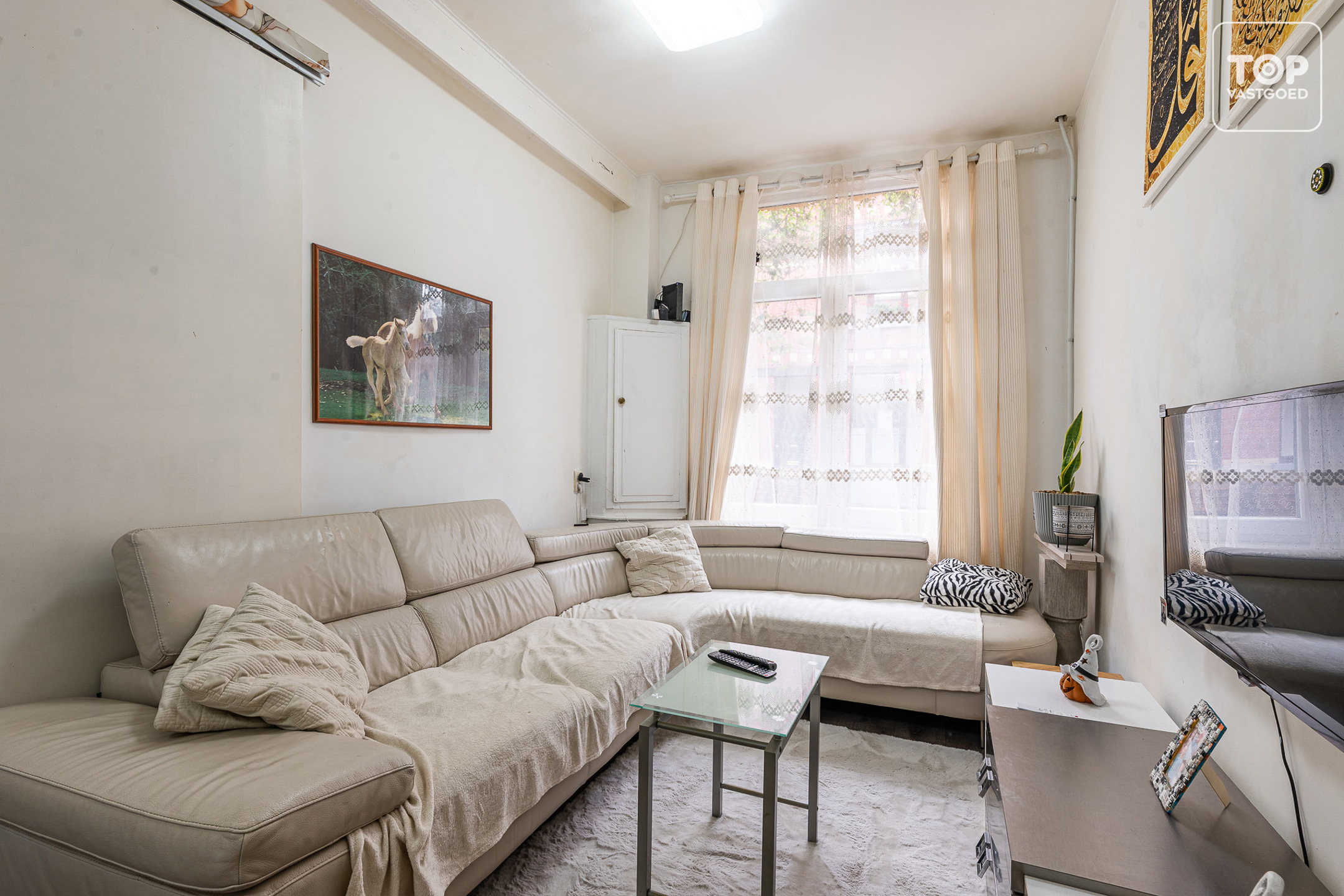 Centraal gelegen, gerenoveerde ééngezinswoning met 3 slaapkamers.  - foto 3